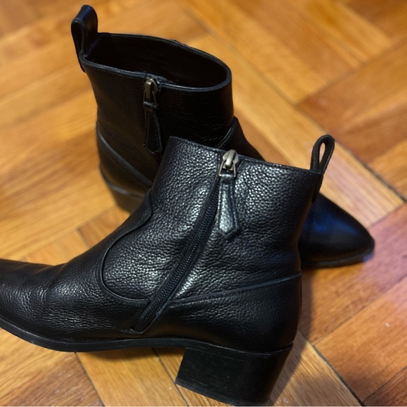 Veronica Beard Vero Couio Chelsea Leather Booties - Picture 6 of 13